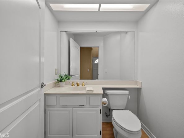 22371 Mission Circle, Chatsworth CA 91311