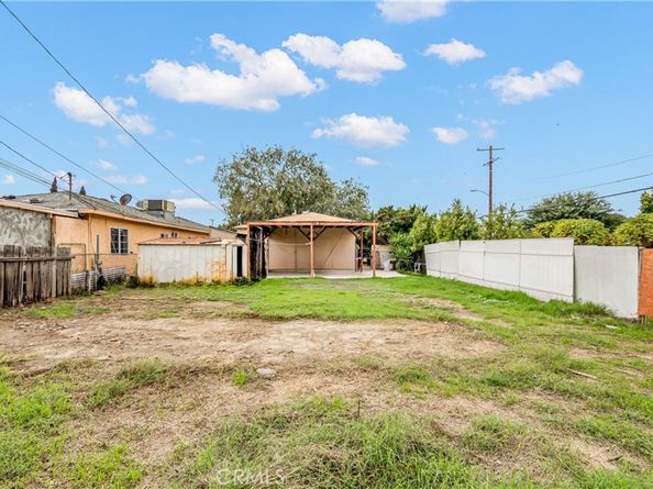 7856 Lemp Avenue, North Hollywood CA 91605
