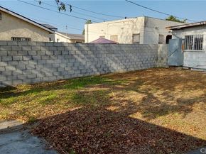 824 W 74th, Los Angeles CA 90044