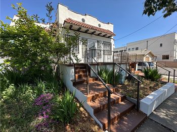 1528 N Alexandria
