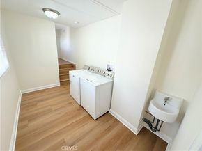 1528 N Alexandria, Los Angeles CA 90027