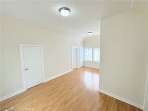 1528 N Alexandria, Los Angeles CA 90027