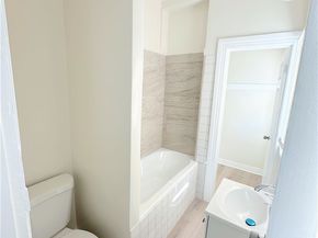 1528 N Alexandria, Los Angeles CA 90027