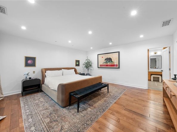 16206 Morrison Street, Encino CA 91436