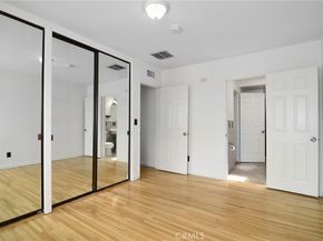 19324 Victory Boulevard, Reseda CA 91335