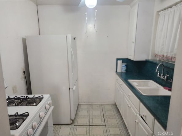 13754 Weidner, Pacoima CA 91331