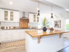 15756 Hart Street, Lake Balboa CA 91406