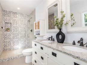 15756 Hart Street, Lake Balboa CA 91406