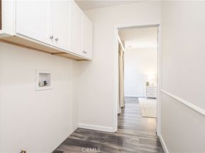 15756 Hart Street, Lake Balboa CA 91406