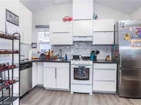 15756 Hart Street, Lake Balboa CA 91406