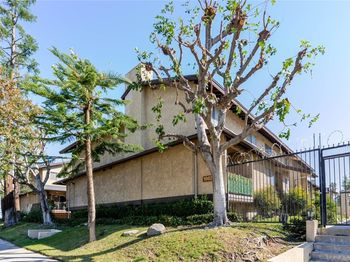 10020 Sepulveda Boulevard