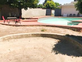 17033 Rayen, Northridge CA 91325