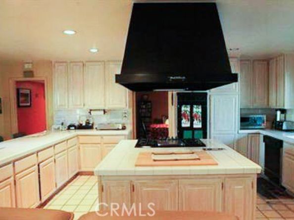 17033 Rayen, Northridge CA 91325