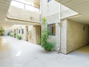 1900 Vine 214, Hollywood CA 90068