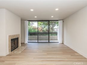 1900 Vine 214, Hollywood CA 90068