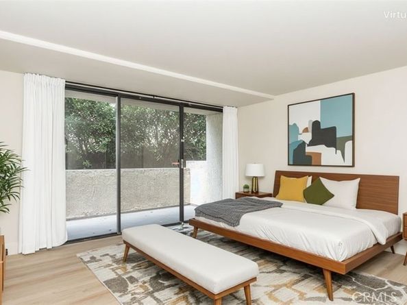 1900 Vine 214, Hollywood CA 90068