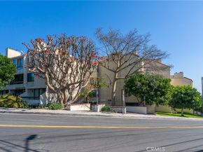 1900 Vine 214, Hollywood CA 90068