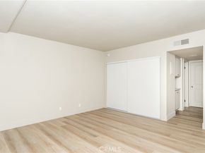 1900 Vine 214, Hollywood CA 90068