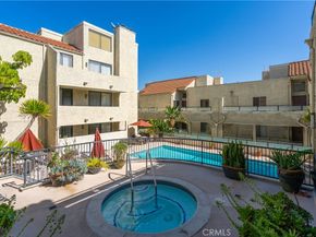 1900 Vine 214, Hollywood CA 90068