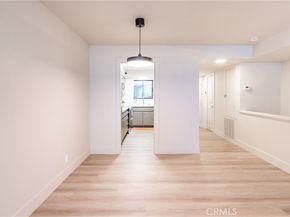 1900 Vine 214, Hollywood CA 90068