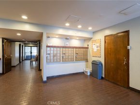 1900 Vine 214, Hollywood CA 90068