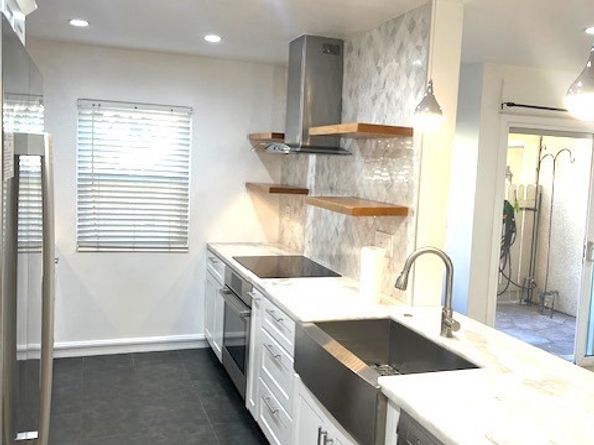 8110 Canby 3, Reseda CA 91335