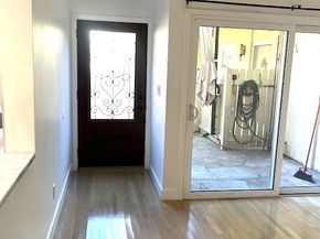 8110 Canby 3, Reseda CA 91335