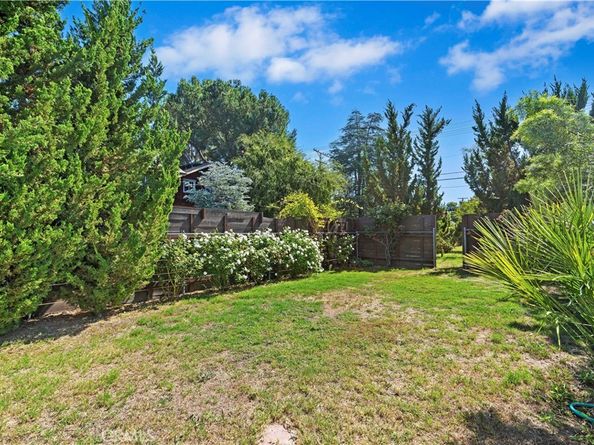 23003 Mariano Street, Woodland Hills CA 91367