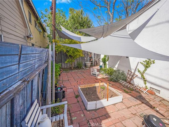11667 Burbank, North Hollywood CA 91601