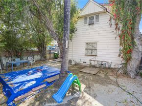 11667 Burbank, North Hollywood CA 91601