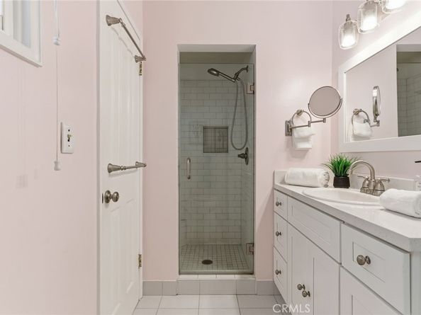 9309 Swinton, North Hills CA 91343