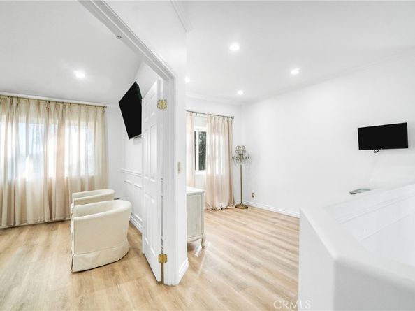 12164 Runnymede Street, North Hollywood CA 91605