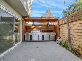 12164 Runnymede Street, North Hollywood CA 91605