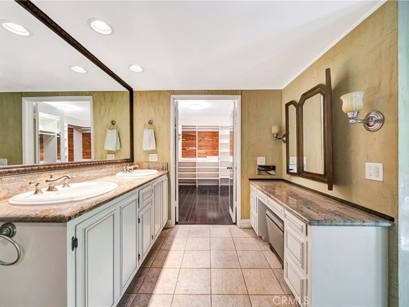 5441 Calvin Avenue, Tarzana CA 91356