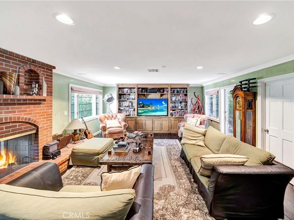 5441 Calvin Avenue, Tarzana CA 91356