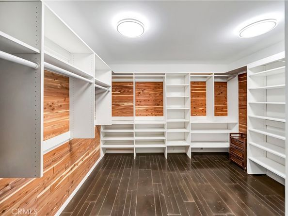 5441 Calvin Avenue, Tarzana CA 91356