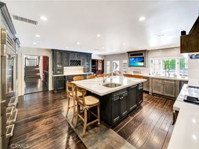 5441 Calvin Avenue, Tarzana CA 91356