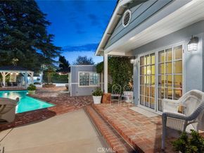 8536 Oak Park Avenue, Sherwood Forest CA 91325