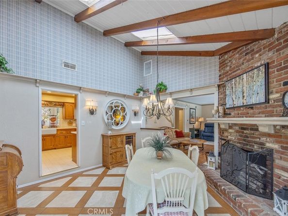 8536 Oak Park Avenue, Sherwood Forest CA 91325