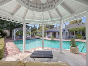 8536 Oak Park Avenue, Sherwood Forest CA 91325