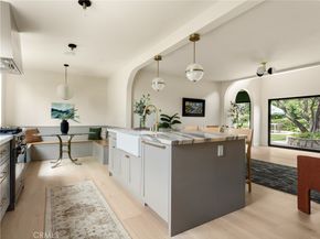 16828 Ivyside Pl, Encino CA 91436