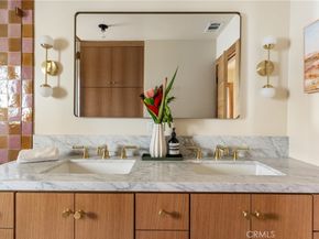 16828 Ivyside Pl, Encino CA 91436