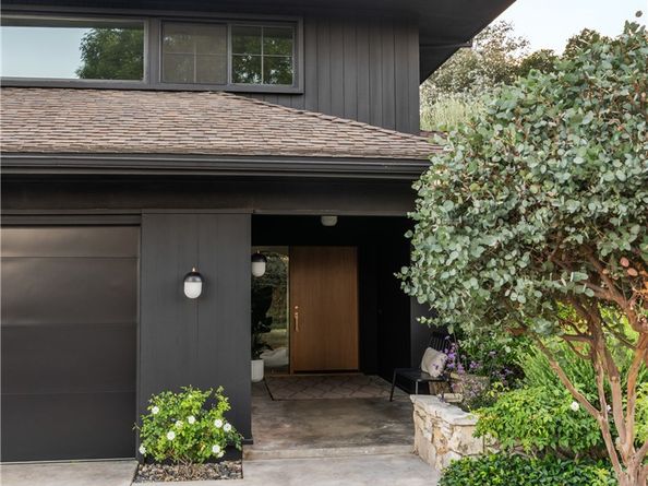 16828 Ivyside Pl, Encino CA 91436