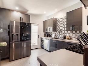 324 Chestnut Avenue, Los Angeles CA 90042