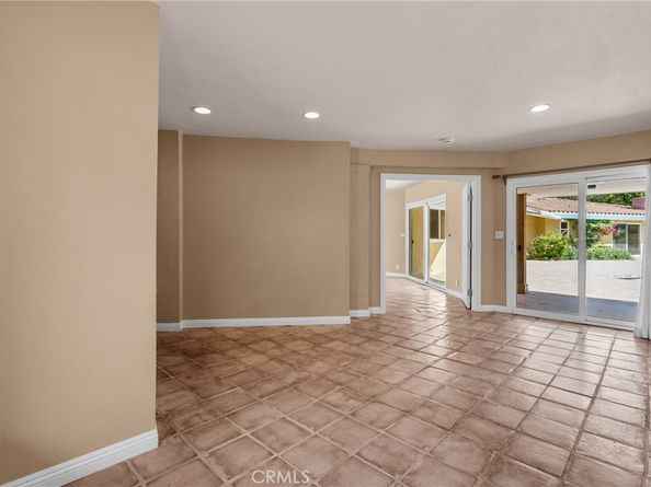 20140 Wells Drive, Woodland Hills CA 91364