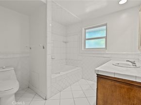20140 Wells Drive, Woodland Hills CA 91364