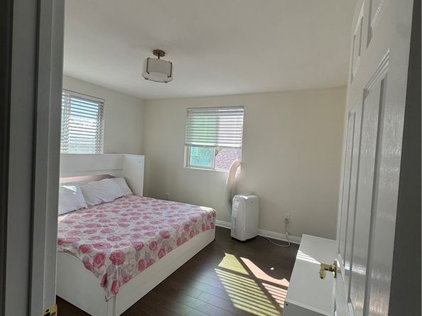 9300 S Hoover Street, Los Angeles CA 90044