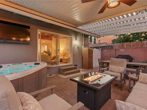 17955 Archwood Street, Reseda CA 91335