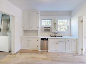 1143 N Sycamore Avenue, Los Angeles CA 90038