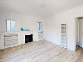 1143 N Sycamore Avenue, Los Angeles CA 90038